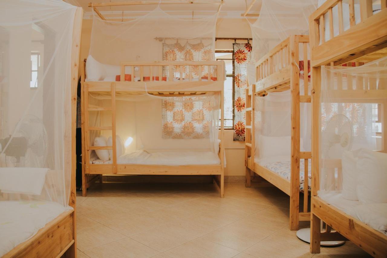 White House Of Tanzania Hostel Аруша Екстериор снимка